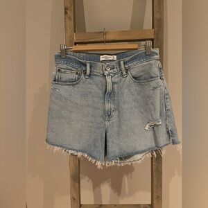 Abercrombie & Fitch High Rise 4" Mom Short